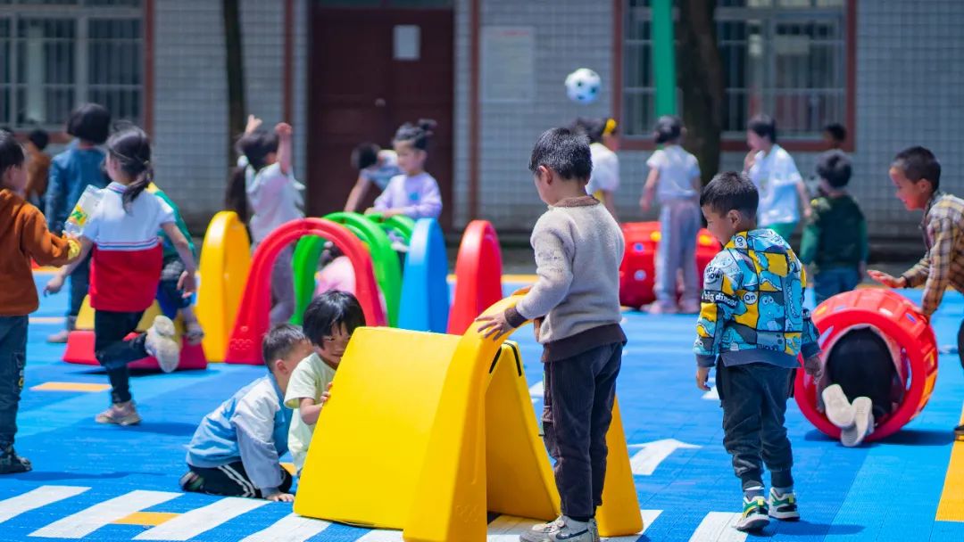 超3万餐饮企业在给乡村儿童捐操场！(图1)